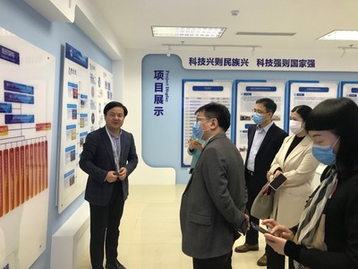 深化产教融合，赋能科技创新——校领导率队赴重庆大学产业技术研究院及领垚科技调研交流